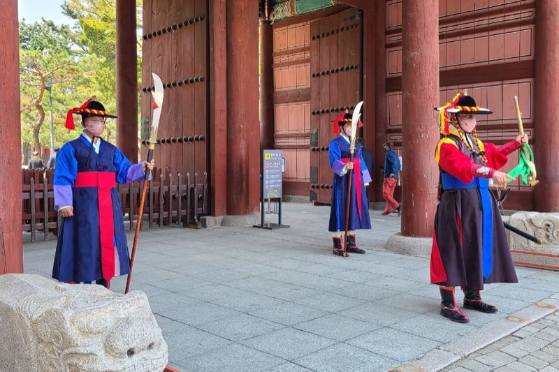 Deoksugung Palace Seoul - Changing of the guards